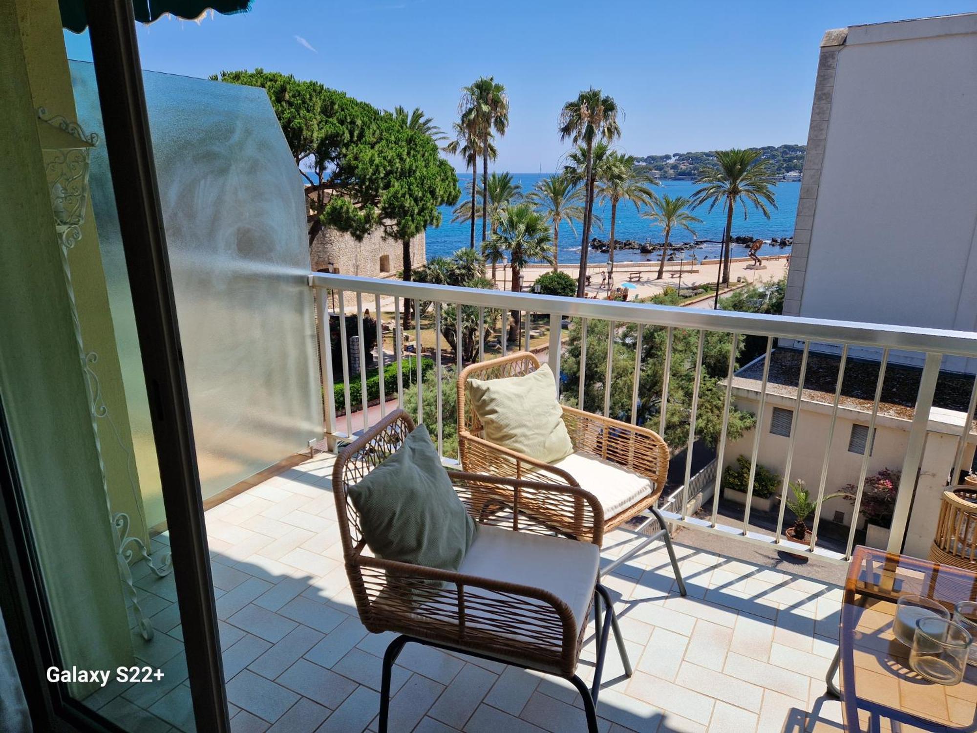 Cozy Studio, Sea View, Old Town, Near Beaches อองทีบส์ ภายนอก รูปภาพ