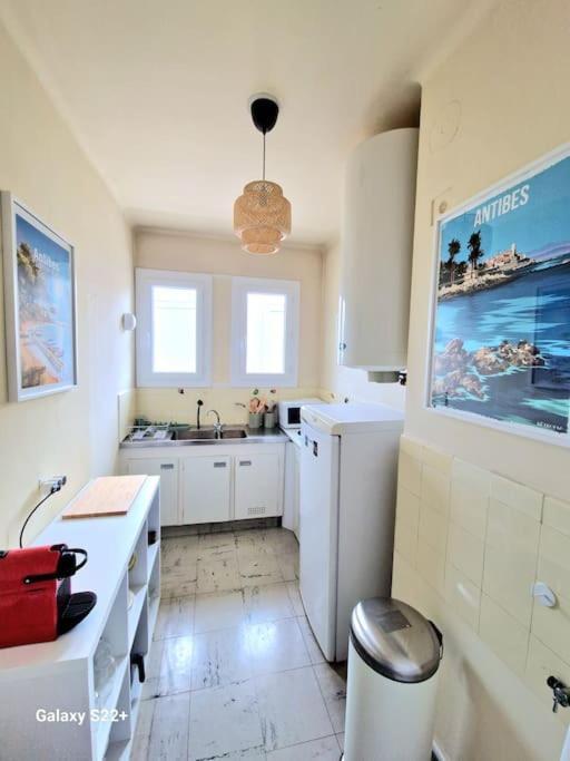 Cozy Studio, Sea View, Old Town, Near Beaches อองทีบส์ ภายนอก รูปภาพ