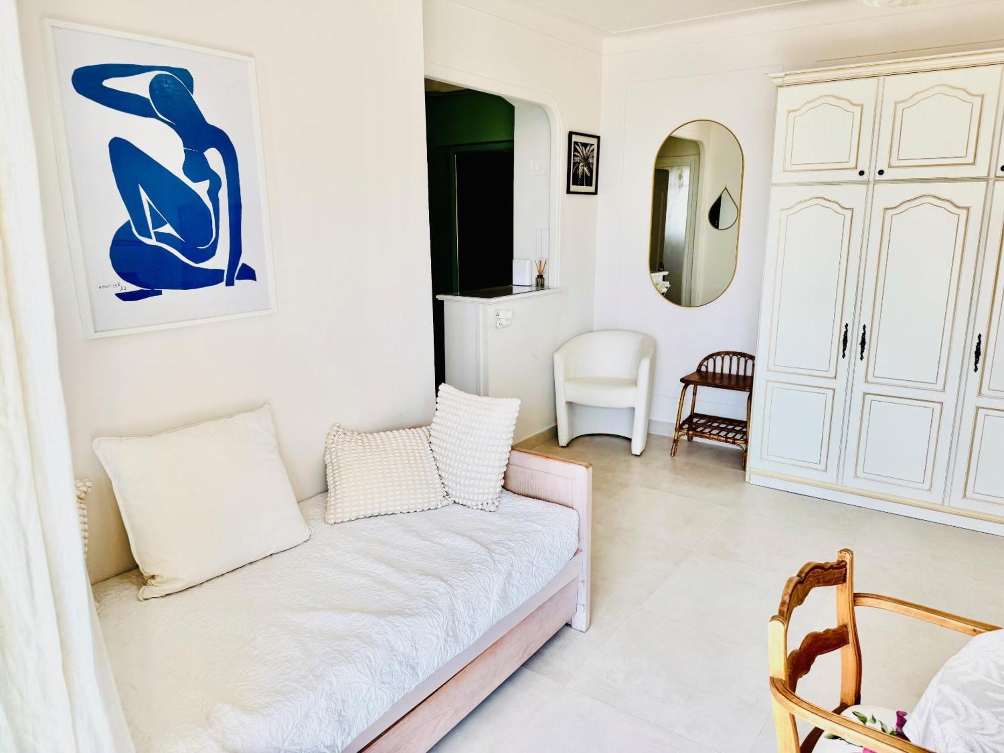 Cozy Studio, Sea View, Old Town, Near Beaches อองทีบส์ ภายนอก รูปภาพ